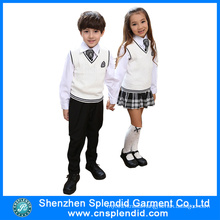 2016 New Model Winter Fashion Kindergarten Uniform Design